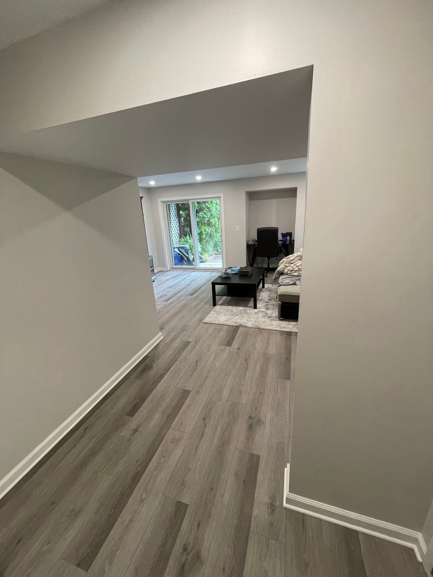 Open living space with a wide cased opening